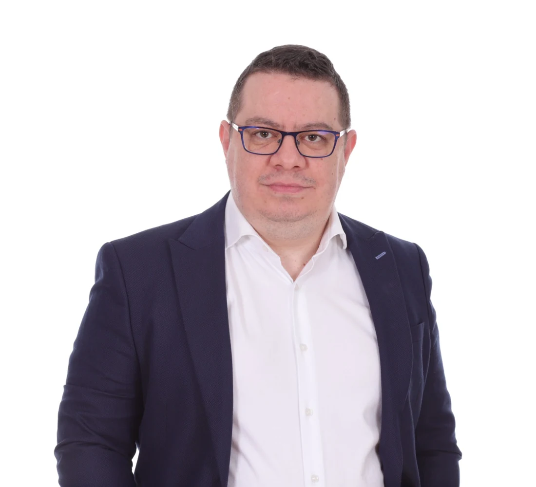 Alex Nicolescu - consilier de business și CFO extern pentru firme de servicii